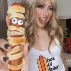 The Sugarpuss Collection Hot N Juicy Tank In White Rollergirls And Disco Babes