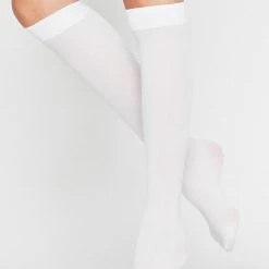 Leg Avenue Opaque Knee High Stockings In White Sock Obsession