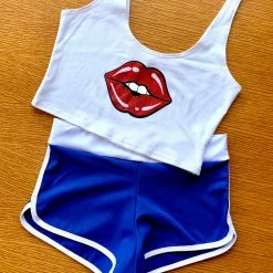 The Sugarpuss Collection Rollergirls And Disco Babes Lips Crop Tank In White With Red Lips