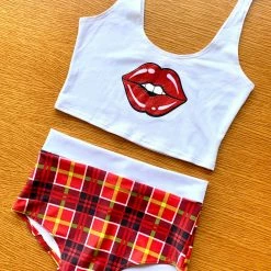 The Sugarpuss Collection Rollergirls And Disco Babes Lips Crop Tank In White With Red Lips 7 The Sugarpuss Collection Rollergirls And Disco Babes Lips Crop Tank In White With Red Lips